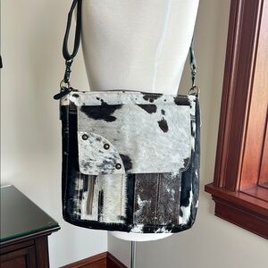 🐄 Handmade cowhide and leather bag NWOT